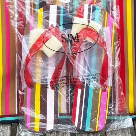 Lancôme Tote with Matching Flip Flops - Picture 12 of 12